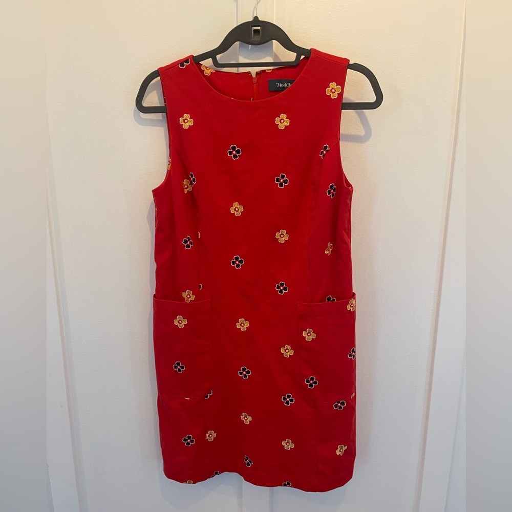 Retro 60’s floral ModCloth mini dress with patch pockets size small